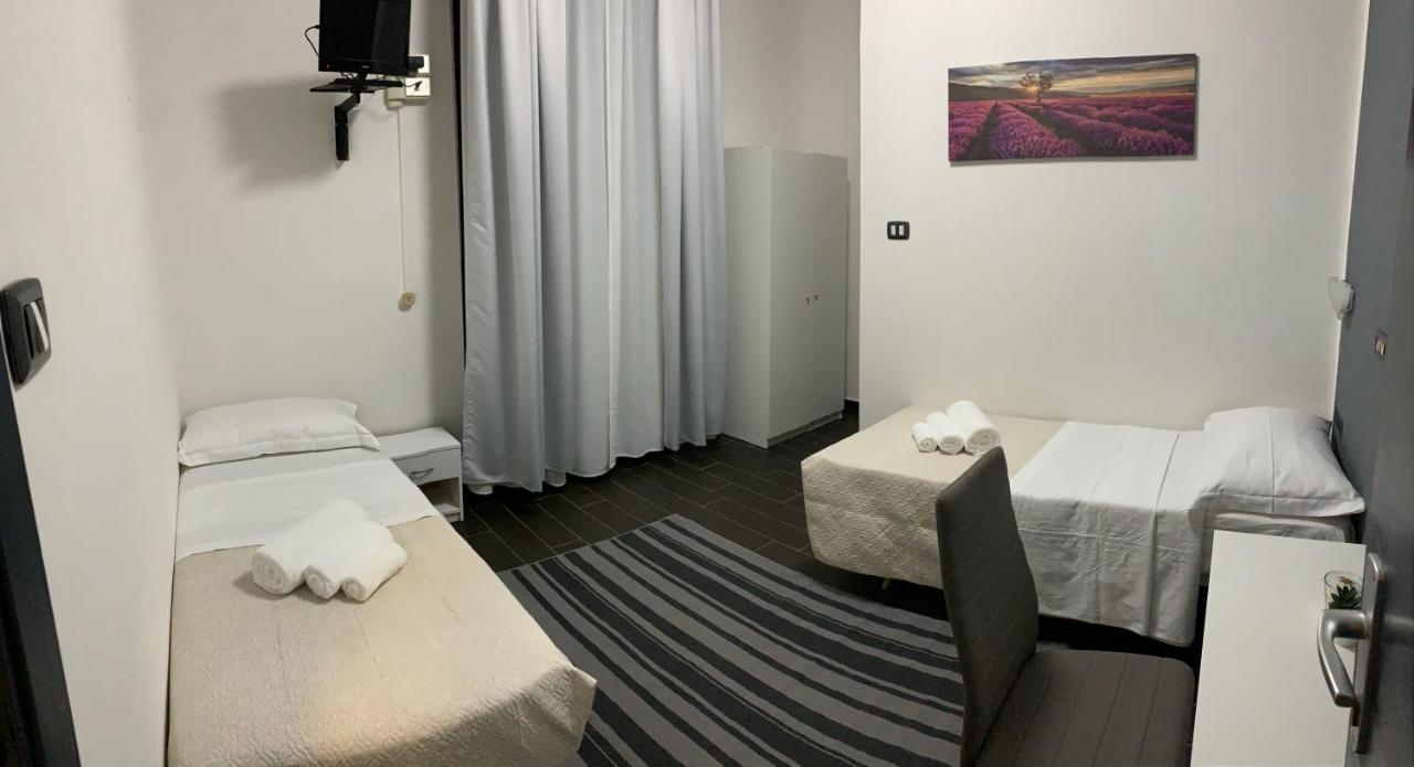 Hotel Neyra Beach Rimini Eksteriør billede