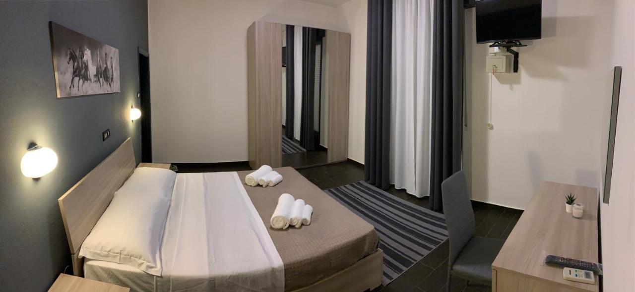 Hotel Neyra Beach Rimini Eksteriør billede