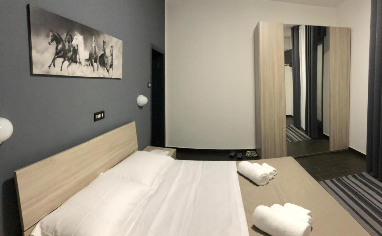 Hotel Neyra Beach Rimini Eksteriør billede