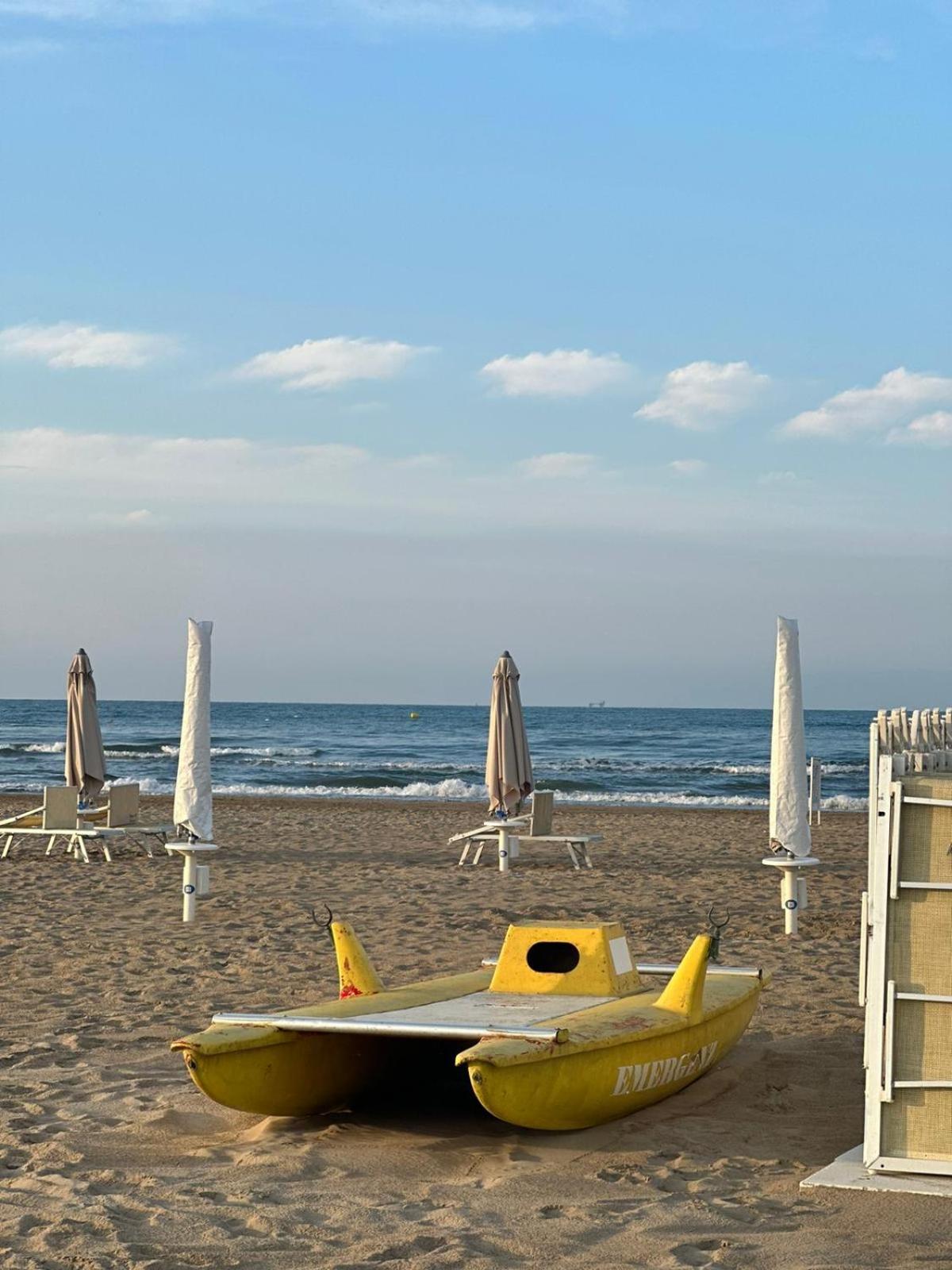 Hotel Neyra Beach Rimini Eksteriør billede